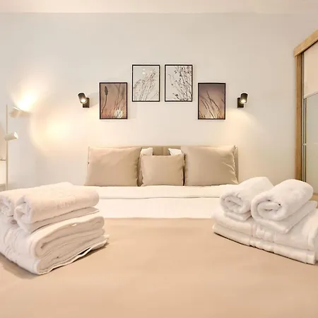 Newvision In Infinity - Parking Apartman