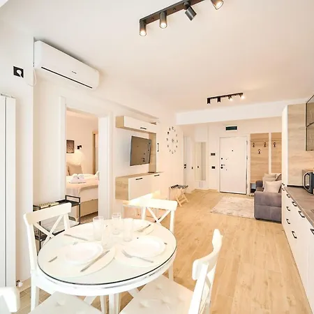 Newvision In Infinity - Parking Apartman *