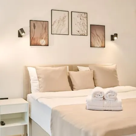 Newvision In Infinity - Parking Apartment Mamaia