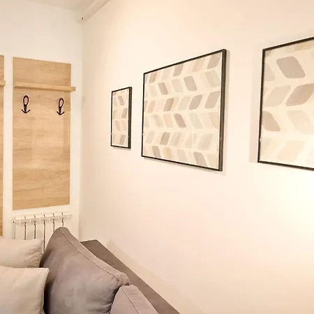 Newvision In Infinity - Parking * Mamaia